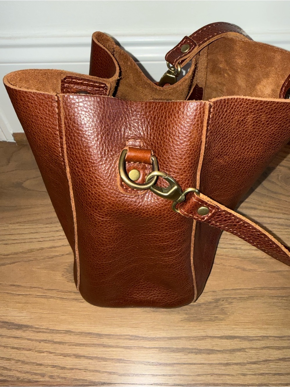 Portland Leather Brown Pebbled Leather Butterfly Bucket Bag - Picture 3 of 13